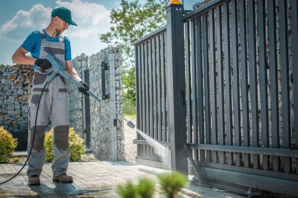 Animal Enclosure Cleaning in Buffalo, OK